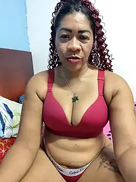 Snapshot of Tocameamor chatting on July 4, 2026, 8:26 pm Tocameamor online show from July 4, 2026, 8:26 pm