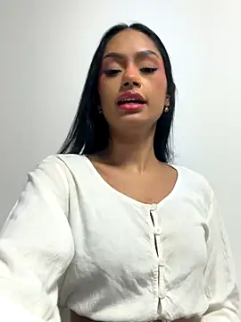 ChloeMoon9 online show from September 19, 2025, 11:33 am