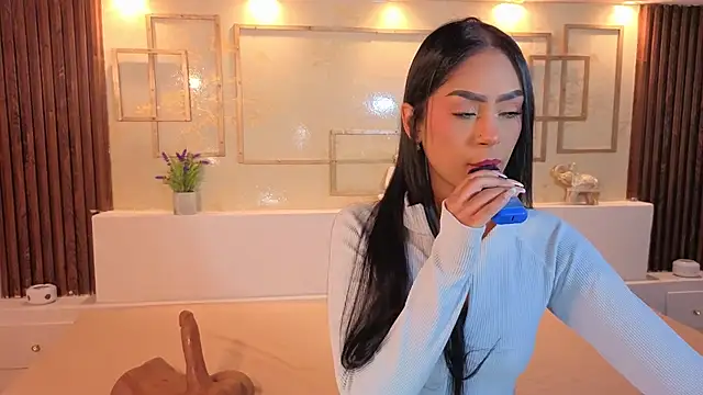 ChloeMoon9 online show from September 25, 2025, 11:58 am