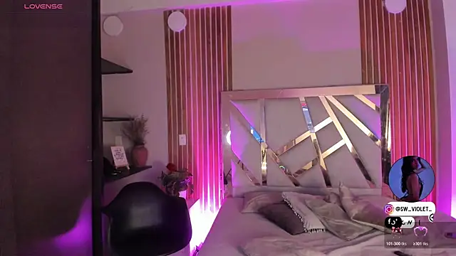 sweetviolet   online show from March 27, 2026, 12:27 pm