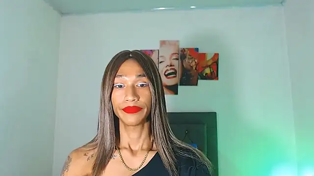 red veltet online show from April 18, 2026, 5:28 pm