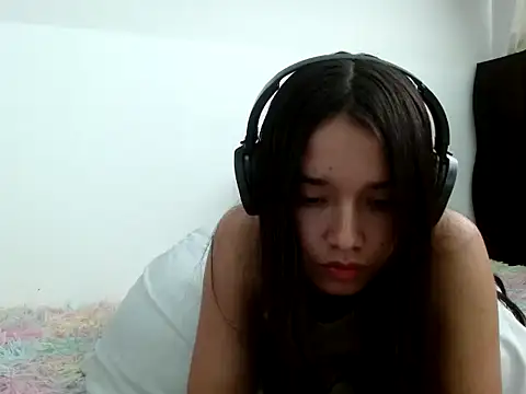  luna 777 online show from October 15, 2025, 3:23 pm