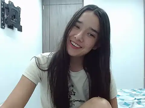 Snapshot of _luna_777 chatting on March 31, 2026, 2:35 am luna 777 online show from March 31, 2026, 2:35 am
