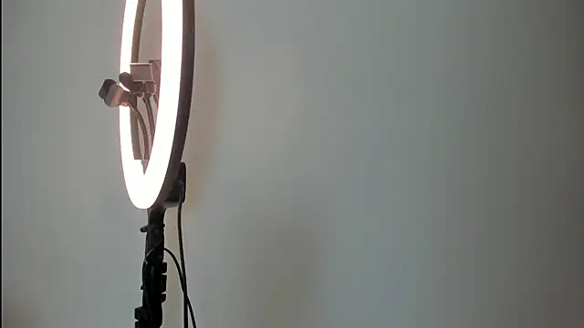 CHANELL 11INCHES online show from March 18, 2025, 1:00 am