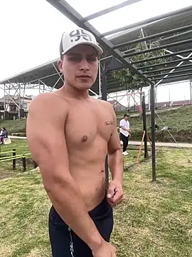 MaxxxSteil online show from February 5, 2026, 8:46 pm