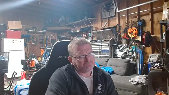 Randomoldguy615 online show from February 28, 2026, 6:47 am