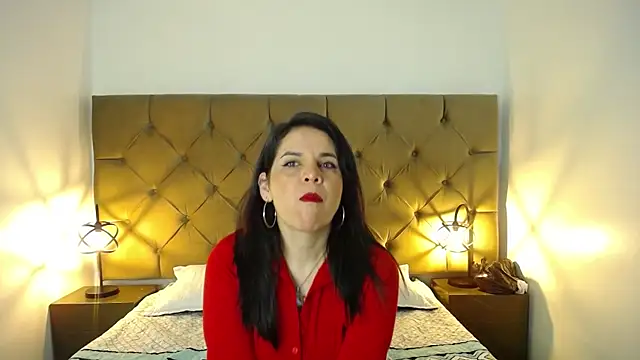 laura hotties online show from March 18, 2025, 12:36 pm