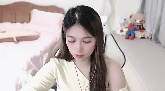 Snapshot of Rose-168 chatting on March 15, 2025, 10:57 am Rose-168 online show from March 15, 2025, 10:57 am