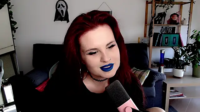 Della Ideal online show from November 11, 2025, 9:09 am