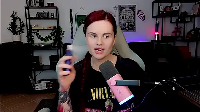 Della Ideal online show from March 29, 2026, 5:13 pm