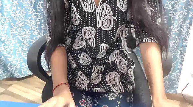 Reena600 online show from March 3, 2025, 1:53 am