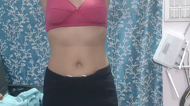 Reena600 online show from March 5, 2025, 9:05 am