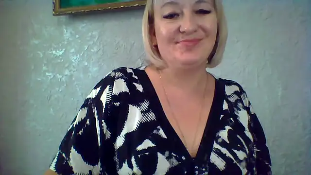 Snapshot of ArielXLoveresss chatting on October 30, 2025, 11:11 am ArielXLoveresss online show from October 30, 2025, 11:11 am