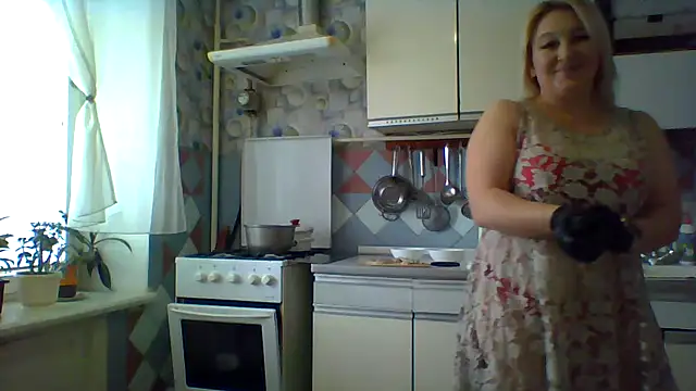 Snapshot of ArielXLoveresss chatting on February 3, 2026, 9:47 am ArielXLoveresss online show from February 3, 2026, 9:47 am