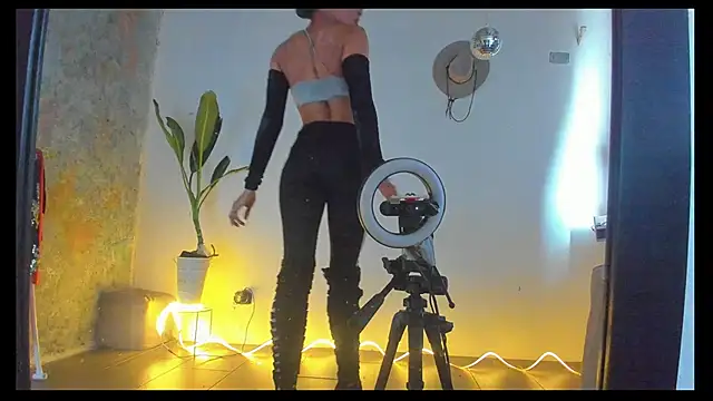 SoleiAndKairo online show from April 7, 2026, 8:20 pm