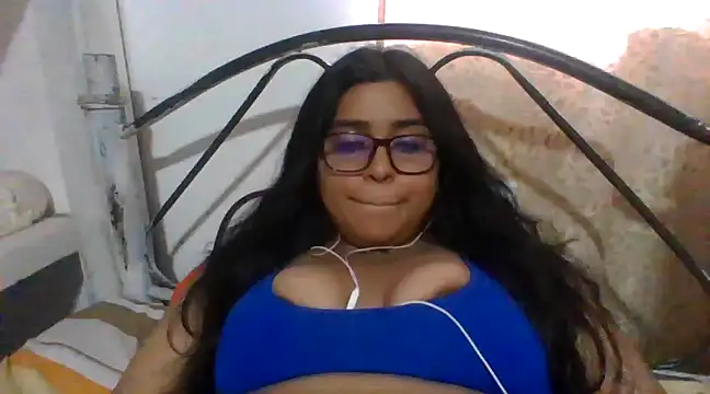 Snapshot of virginbrunette99 chatting on February 28, 2025, 3:15 pm virginbrunette99 online show from February 28, 2025, 3:15 pm