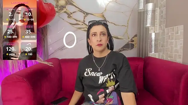 Bella williamss  online show from February 18, 2026, 7:32 pm