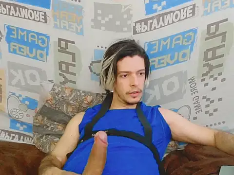 blondetwink online show from April 16, 2026, 5:14 pm