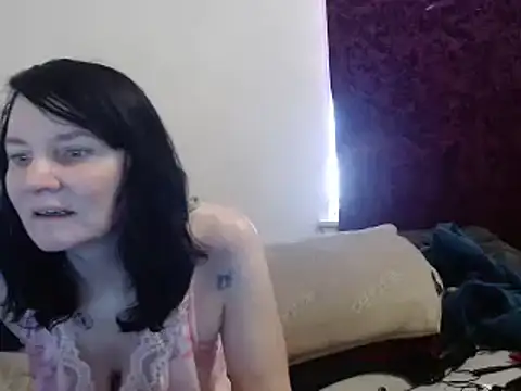 Hotmodel1984 online show from January 22, 2025, 5:49 pm