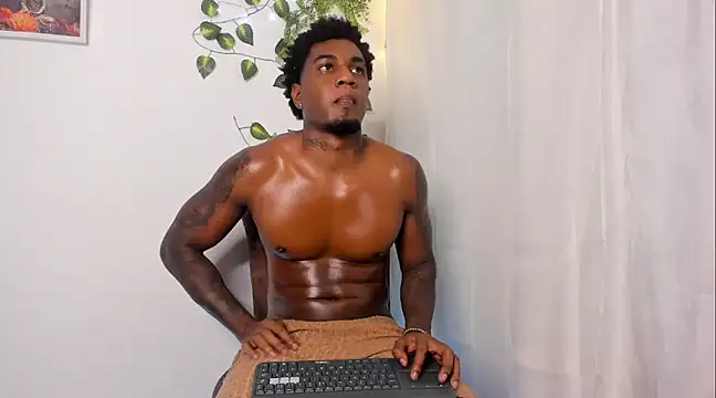 LOGAN DRAKE online show from February 28, 2025, 6:10 am