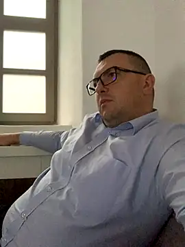 Mike8523 online show from October 11, 2025, 4:44 am