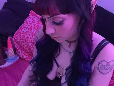 ChrryFoxx online show from March 7, 2026, 12:13 pm