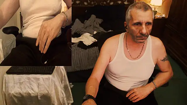 maxdaddy690 online show from October 2, 2025, 10:50 pm