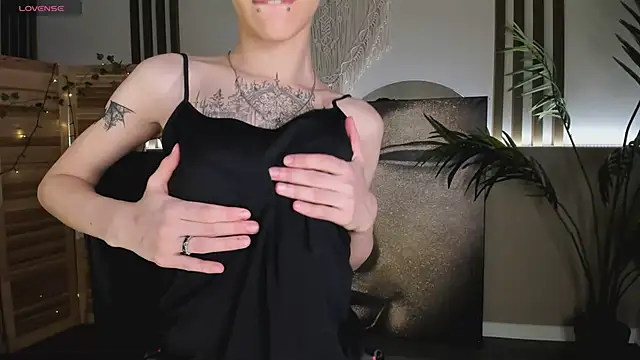 lisbatsyy online show from March 12, 2025, 7:49 pm