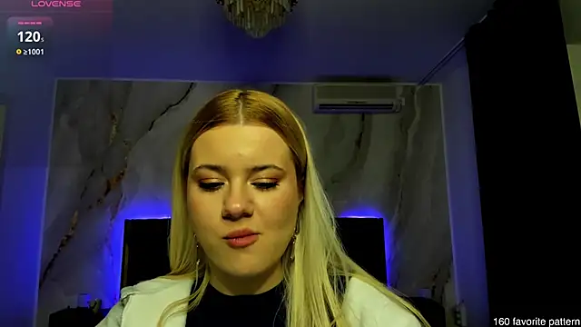 CutiePie69   online show from February 24, 2025, 7:52 pm