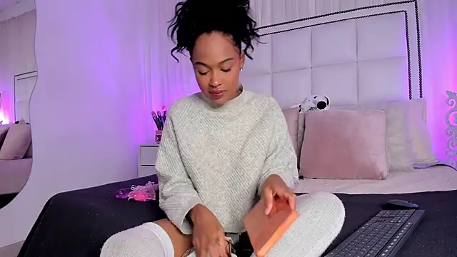 jlmackenzie online show from March 7, 2025, 12:45 pm