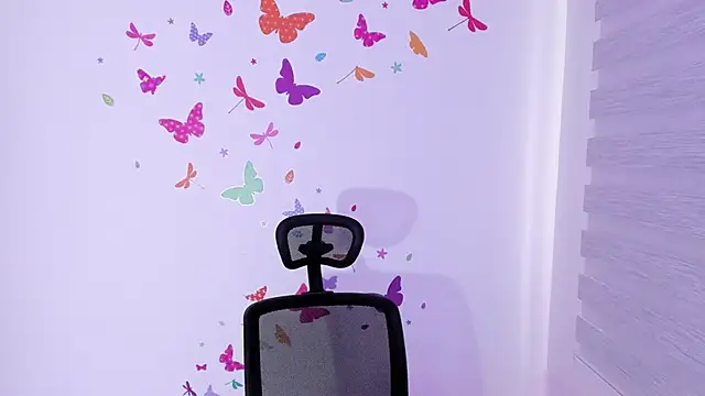 sweet Juno online show from March 14, 2025, 9:32 pm