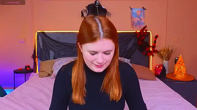 Eva Starlight online show from October 26, 2025, 4:07 am