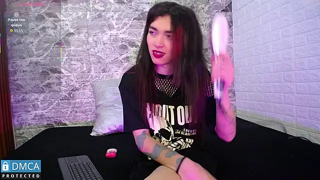 MaeveKuro online show from October 1, 2025, 3:12 am