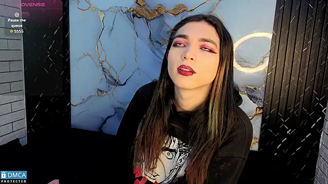 MaeveKuro online show from February 18, 2026, 3:02 am