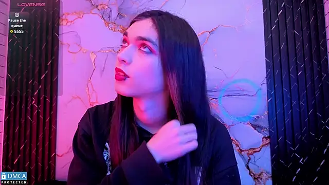 MaeveKuro online show from February 26, 2026, 3:05 am