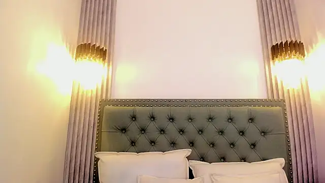 Snapshot of PaolaB_g chatting on March 12, 2025, 3:07 pm PaolaB g online show from March 12, 2025, 3:07 pm