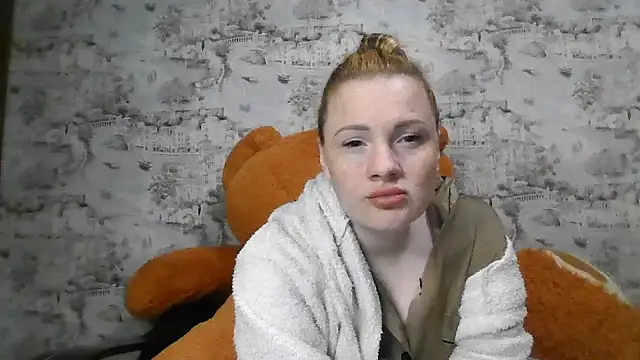 Eveline May online show from October 15, 2025, 4:40 pm