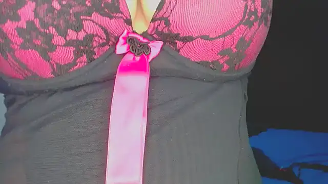 roxanasexy2025 online show from October 1, 2025, 12:11 pm