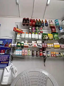 roxanasexy2025 online show from April 10, 2026, 4:12 pm