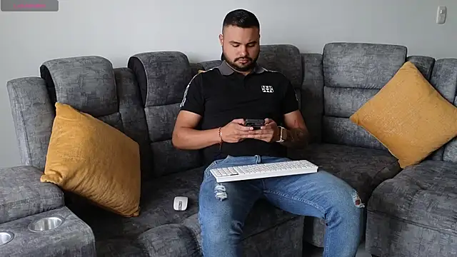 khalidferrer online show from March 6, 2025, 12:52 pm