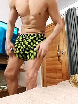 Snapshot of juniortche1313 chatting on November 14, 2025, 1:37 am juniortche1313 online show from November 14, 2025, 1:37 am