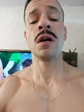 Snapshot of juniortche1313 chatting on November 28, 2025, 2:42 pm juniortche1313 online show from November 28, 2025, 2:42 pm