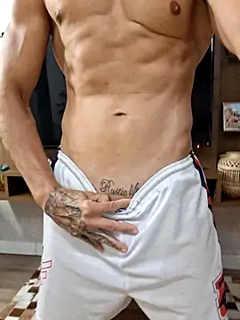 juniortche1313 online show from February 13, 2026, 9:22 pm