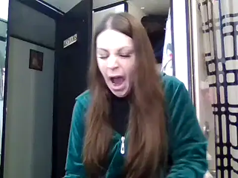 Snapshot of mrstoxox4594 chatting on March 3, 2025, 12:05 pm mrstoxox4594 online show from March 3, 2025, 12:05 pm