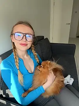 EvaBrooklyn online show from February 27, 2025, 9:11 am