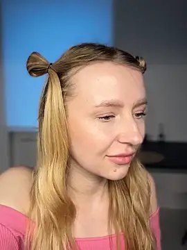 EvaBrooklyn online show from March 17, 2025, 3:29 pm