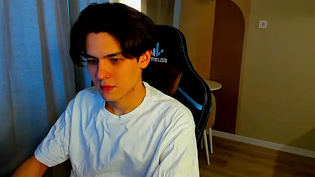 TravisRevas online show from March 6, 2026, 10:12 am