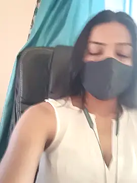 Snapshot of CRAZY__BITE chatting on February 24, 2026, 11:08 am CRAZY BITE online show from February 24, 2026, 11:08 am