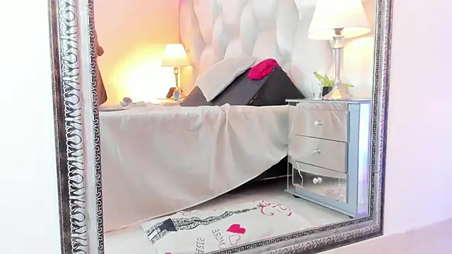 megan loviitz online show from April 18, 2026, 6:01 pm