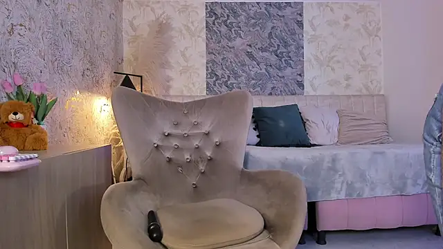 Liannaa  online show from March 14, 2026, 7:41 pm